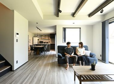 シックモダンで開放的な安らぐ空間